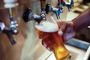Como limpar a chopeira da forma correta: Garanta o melhor sabor do seu chopp